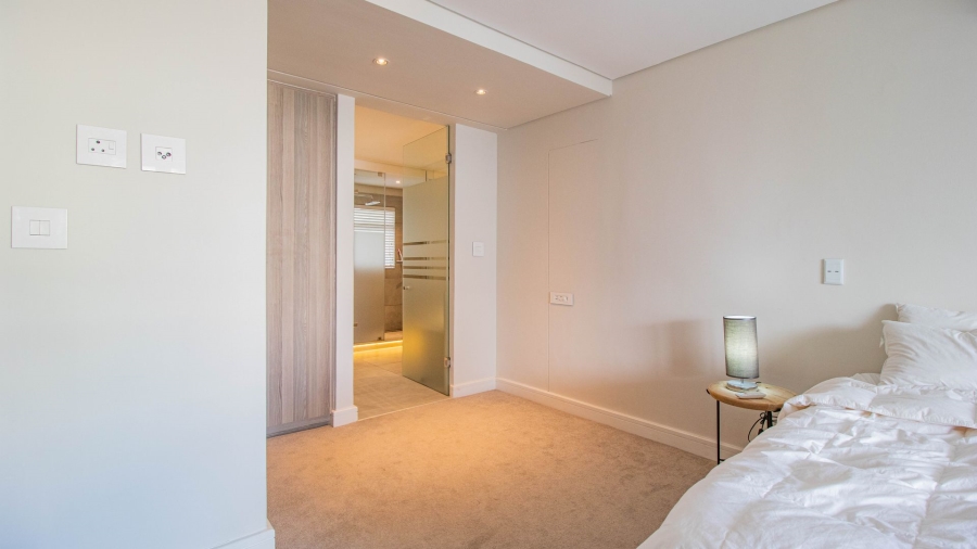 To Let 2 Bedroom Property for Rent in Fresnaye Western Cape